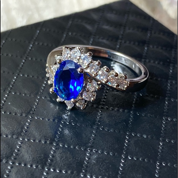 See new listing - Picture 2 of 4